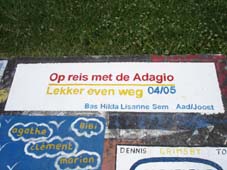 Nee, niet over de oude Adagio schildering